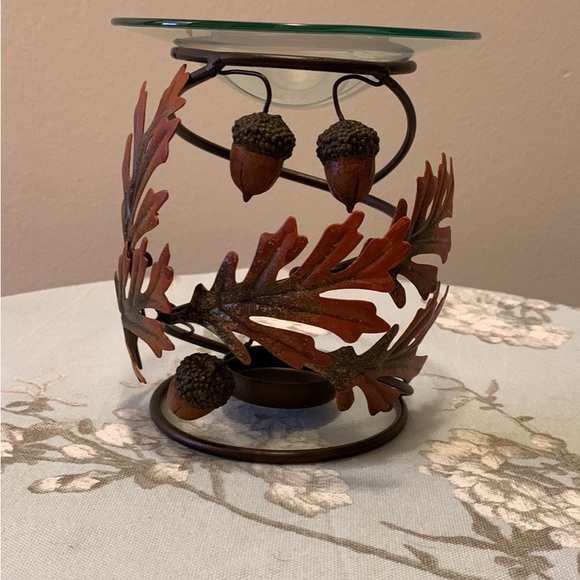 Partylite Falling Leaves Fragrance Wamer - Picture 2 of 2